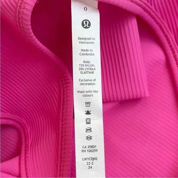 NWT Lululemon Power Pivot Tank Sonic
Pink Size 0 Retail $58.00 - Picture 9 of 10